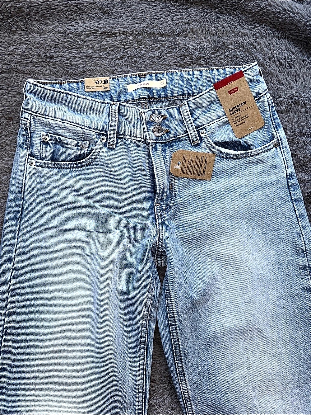 Levi's 501 Straight Leg Jeans in Blue Waist 27x32 NWT - Picture 2 of 3